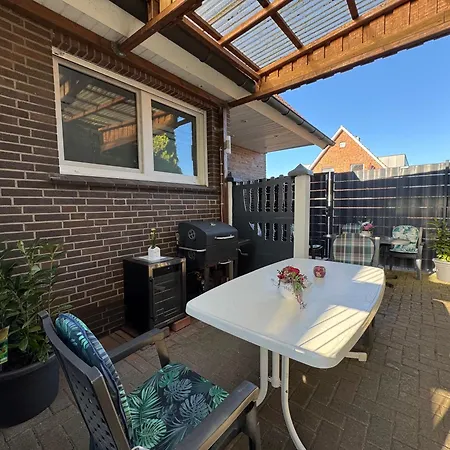 Apartment Gesamte Oberwohnung 3 Betten 2 Schlafzimmer *
